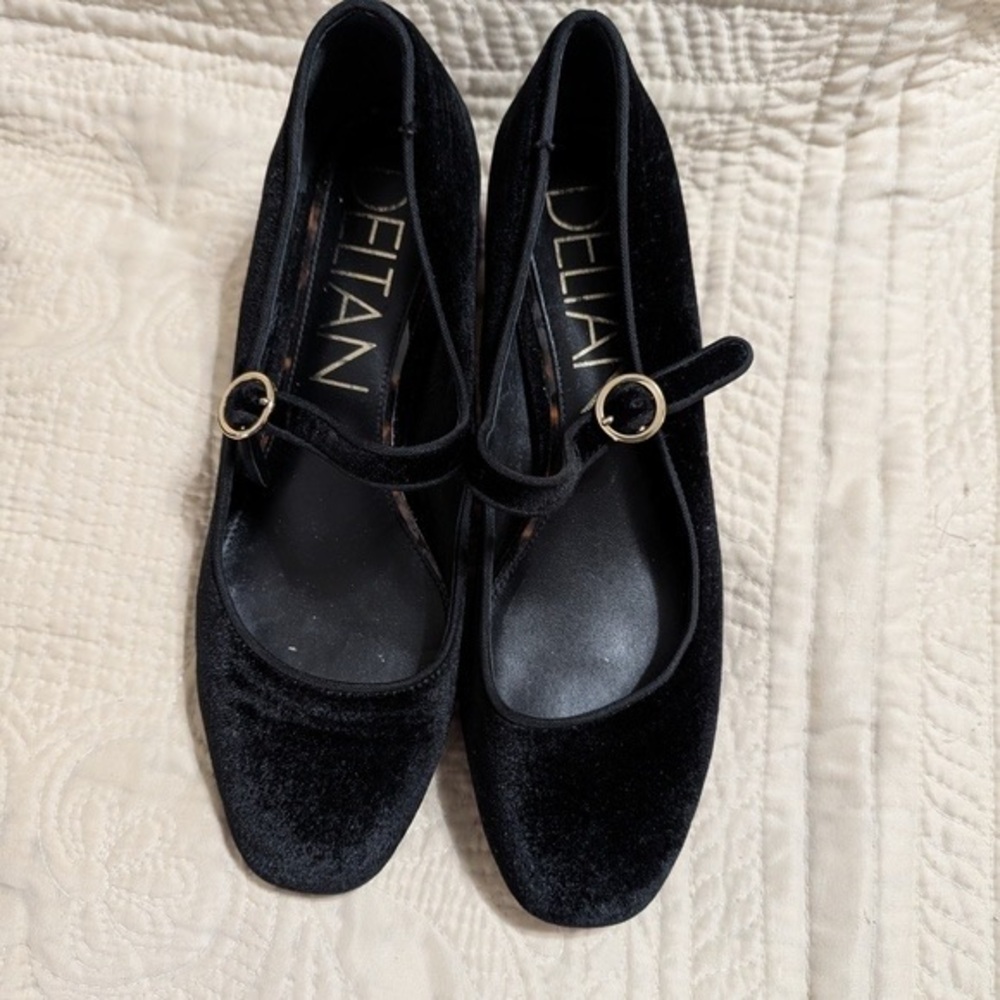Delian Black Velvet Heels with Gold Accent